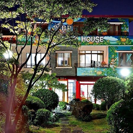 Jeju B.P. Guesthouse Екстер'єр фото